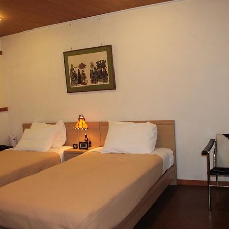 Borgen Bed & Breakfast Funabashi Bagian luar foto